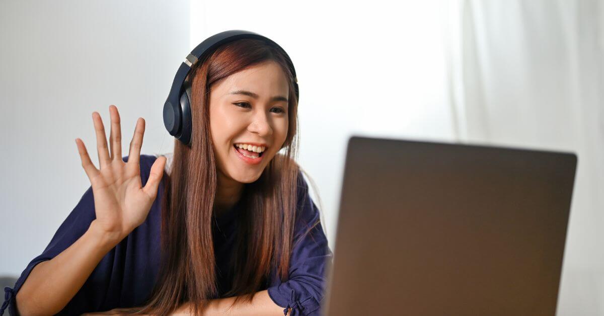 How to Maximize Interaction in Online Adult ESL Classes (Best Practices and Strategies)